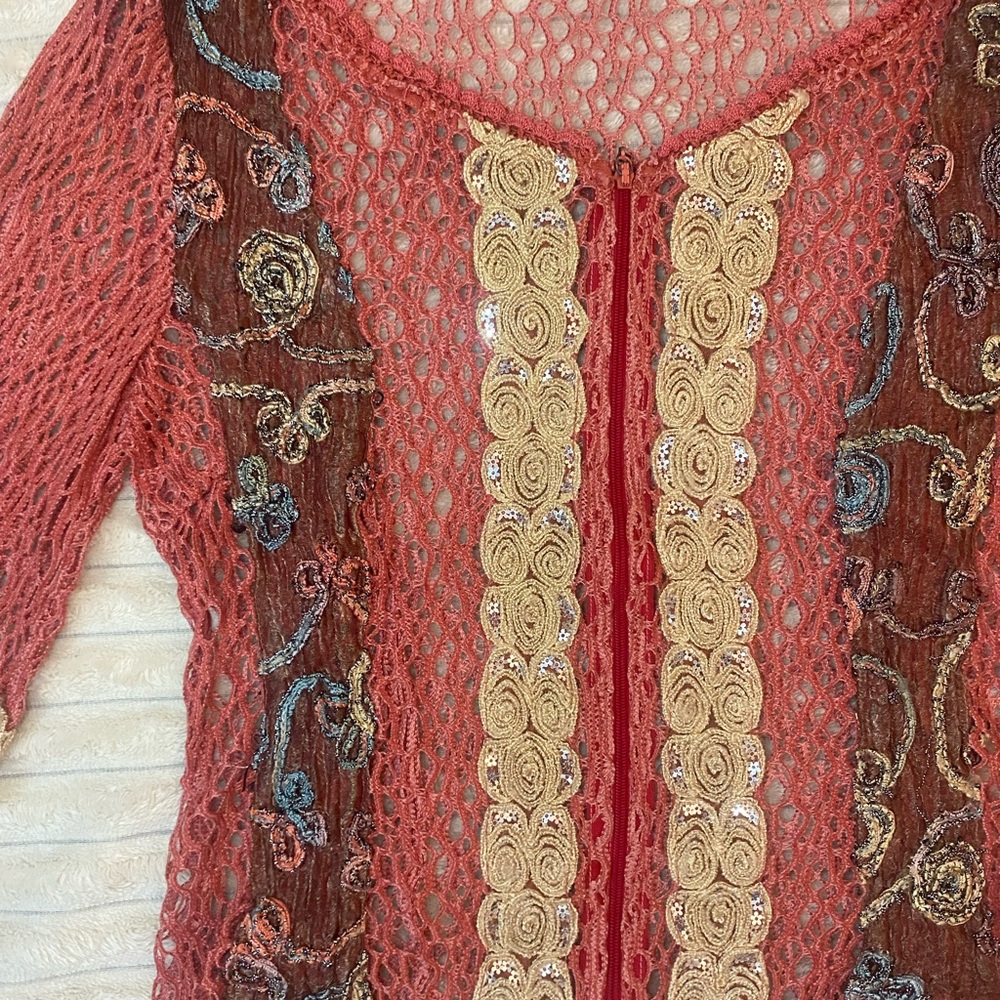 ONE OF A KIND VINTAGE Y2K CROCHET CARDIGAN WITH AMAZING DETAILING!! - Picture 2 of 4